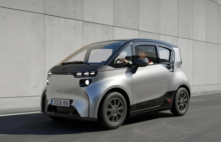 Новинки: В Іспанії запустять у виробництво конкурента Smart із кузовом із льону за 18000 євро