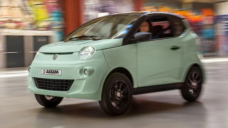 Новинки: Нове авто для міста представили у Франції: дизель або електро за 10500 євро