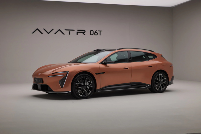 Новинки: Avatr випустив універсал 06T на 955 к.с. та запасом ходу 1250 км за ціною від $31 900